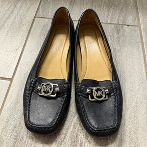 Micheal Kors flats